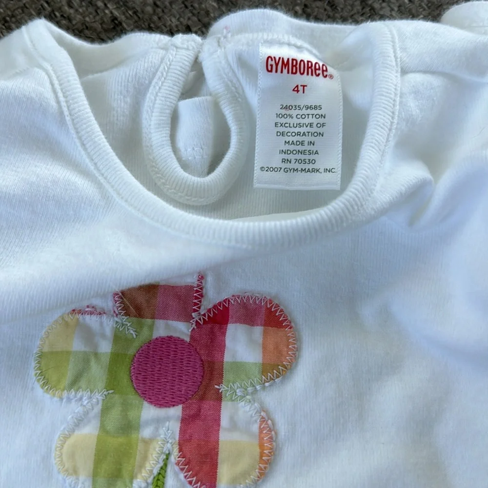 Gymboree Girls White Flower Appliqué long sleeve T-shirt Size 4